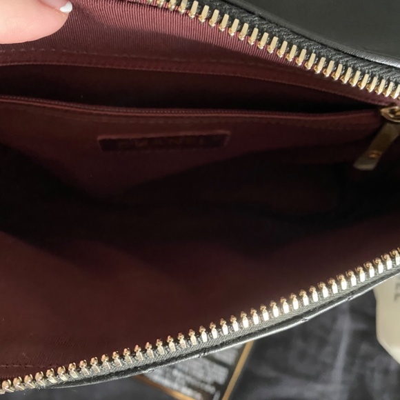 Chanel Camera Bag - Picture 5 of 17